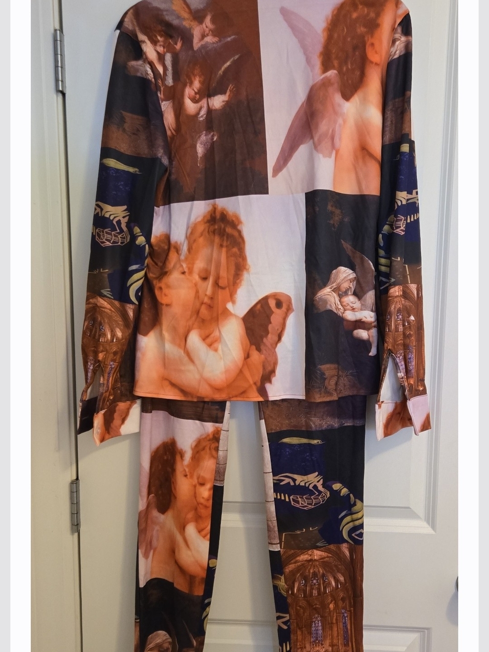 Women's Angel Print Pajama Set - Brown & Pink